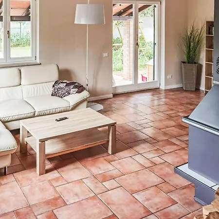 4 Bedroom Stunning In Holiday home Medulin