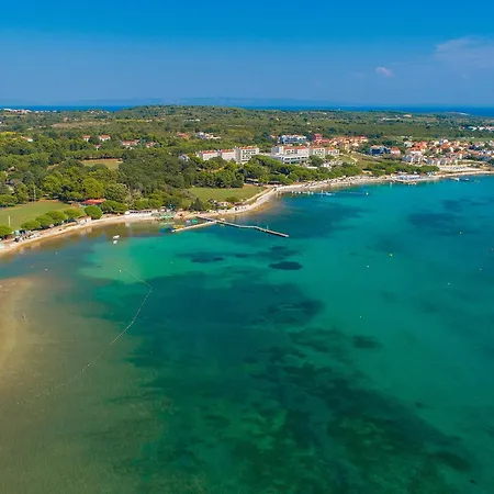 4 Bedroom Stunning In * Medulin