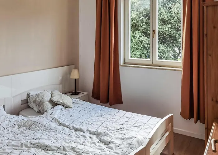 Сasa de vacaciones 4 Bedroom Stunning In *