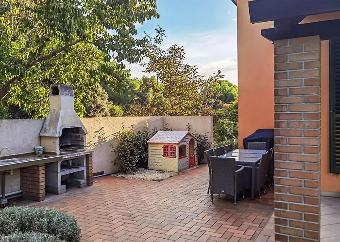 4 Bedroom Stunning In Сasa de vacaciones *